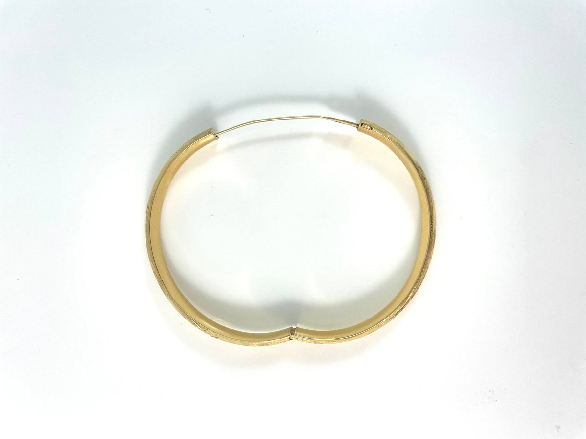 14K Yellow Gold Floral Engraved Hinged Bangle P2011