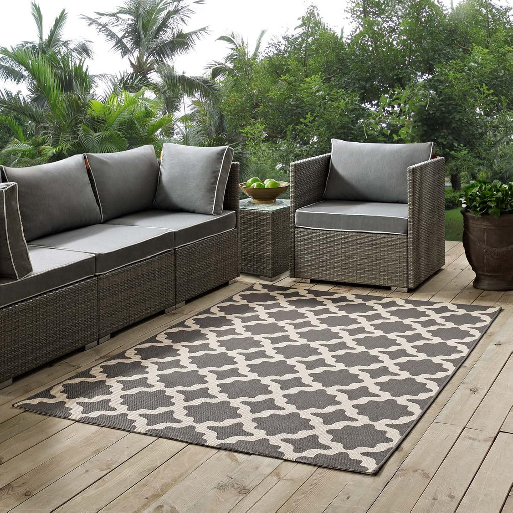 Black and Beige 8x10 Indoor and Outdoor Rug E9727