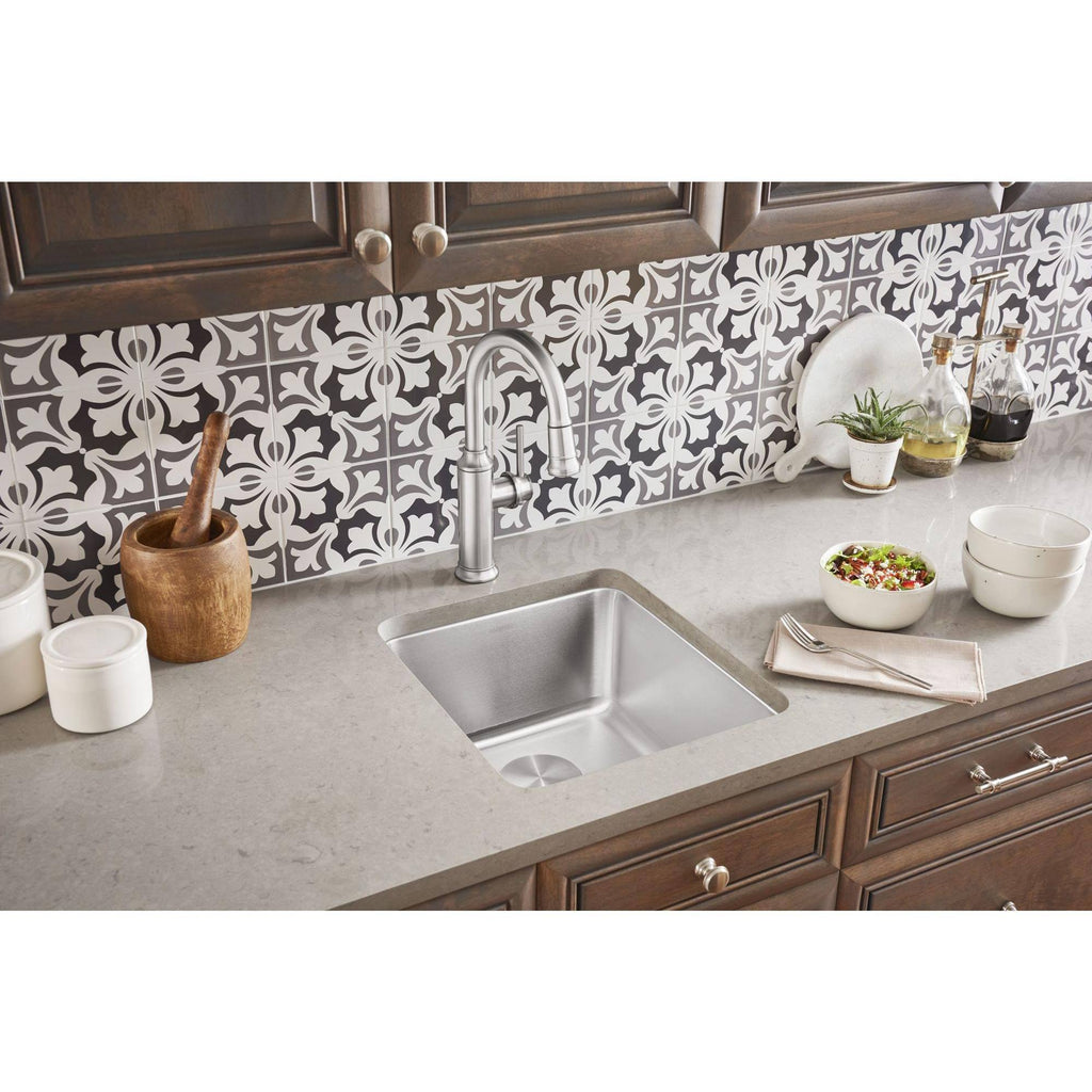 Chrome Pull-Down Bar Faucet R8691