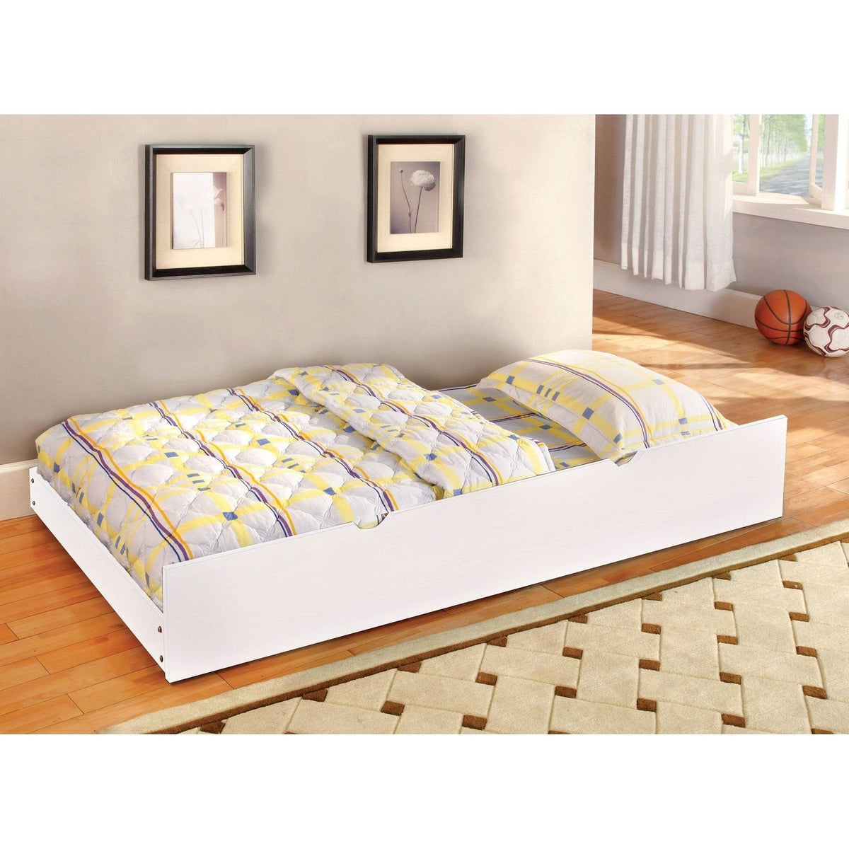 White Trundle L166