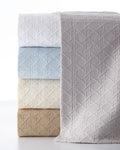 White Full-Queen Matelasse Coverlet P7663