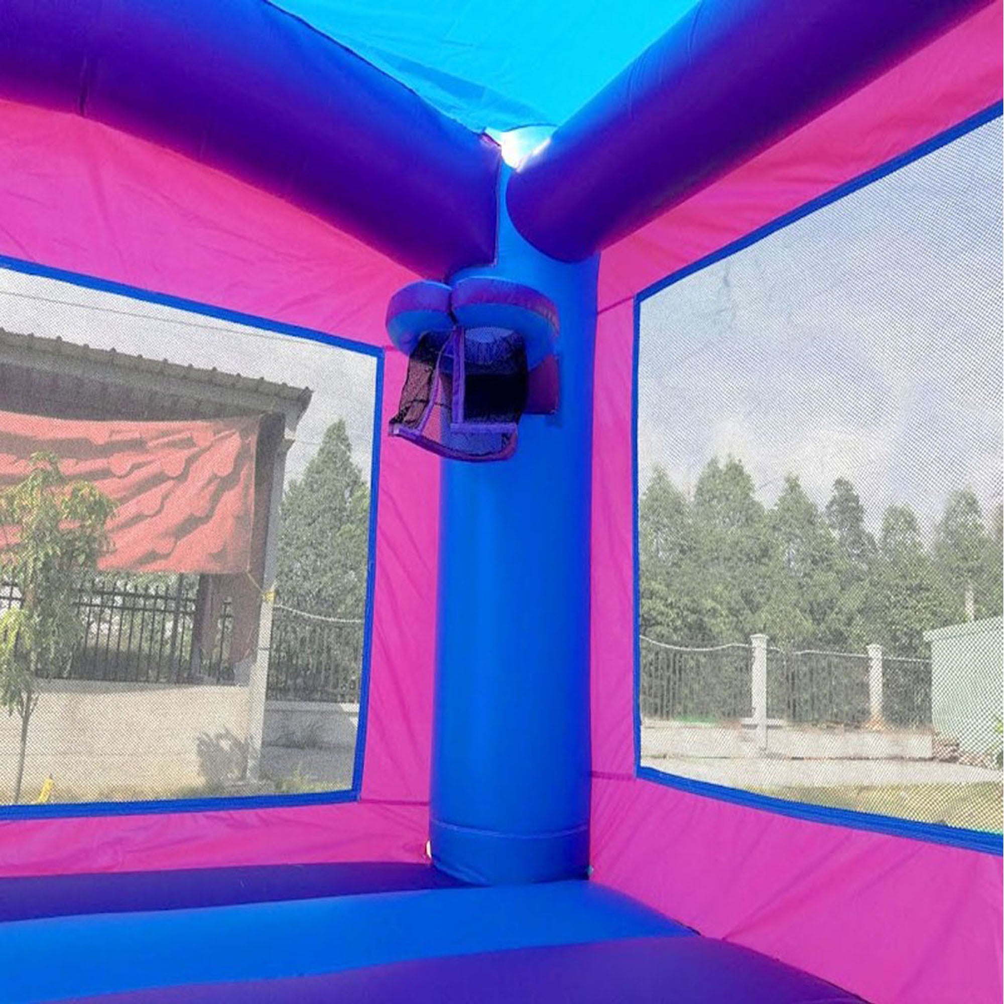 Inflatable Bounce House P4302