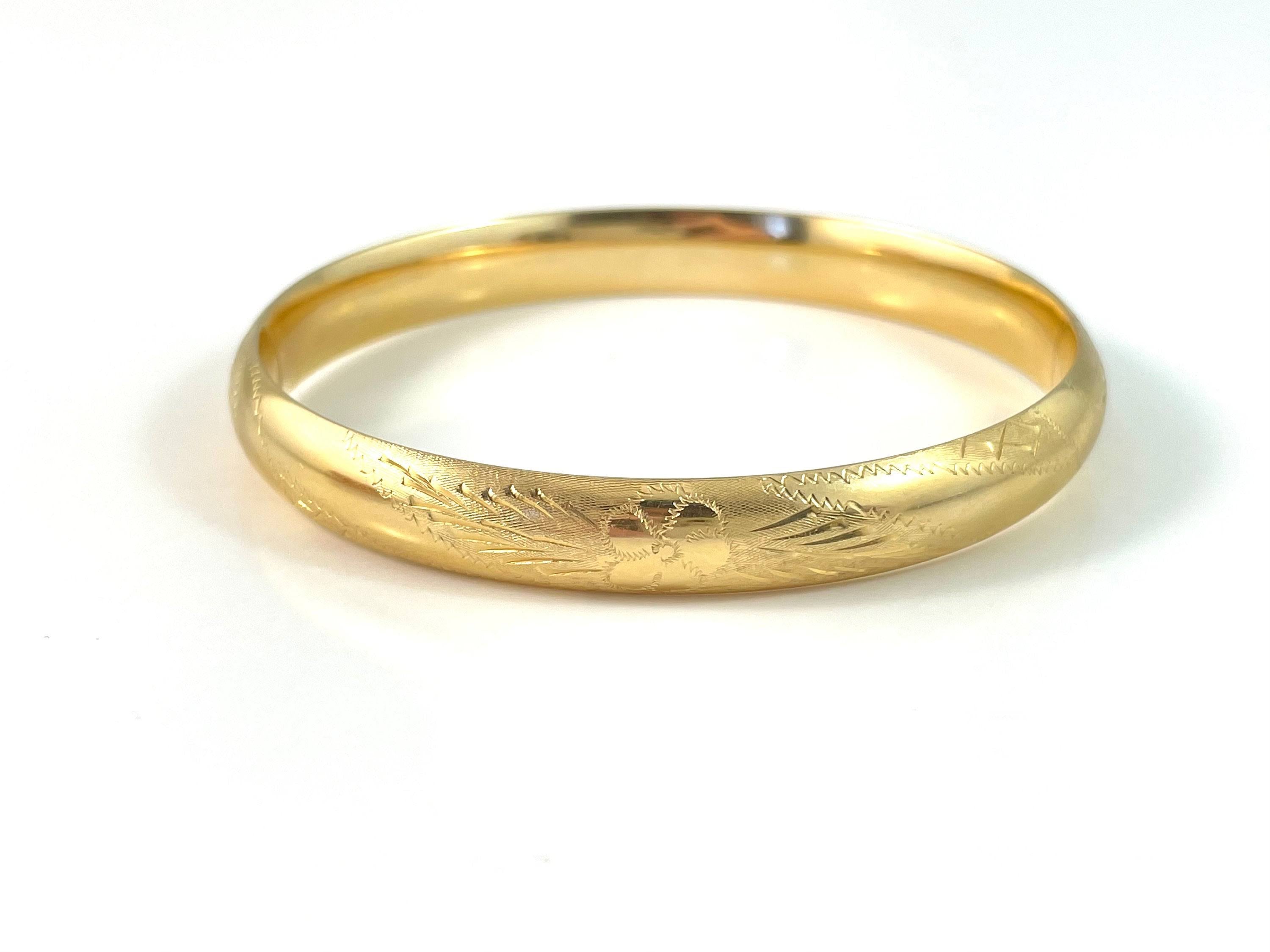 14K Yellow Gold Floral Engraved Hinged Bangle P2011