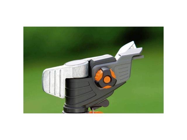 Pulsating Lawn Sprinkler Bundle with Swivel Garden Hose Reel Box N5866