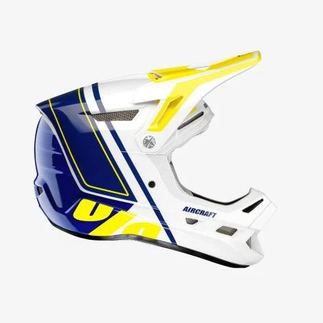 Small Aircraft Composite Helmet C413
