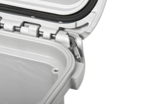935 Hard Case with Padded Divider I9755