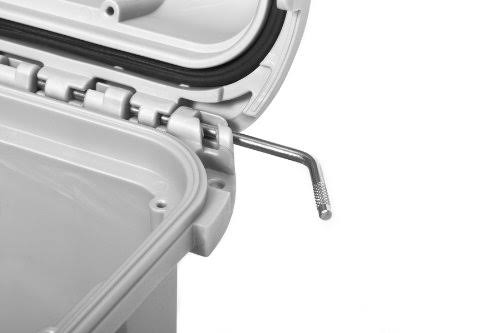 935 Hard Case with Padded Divider I9755