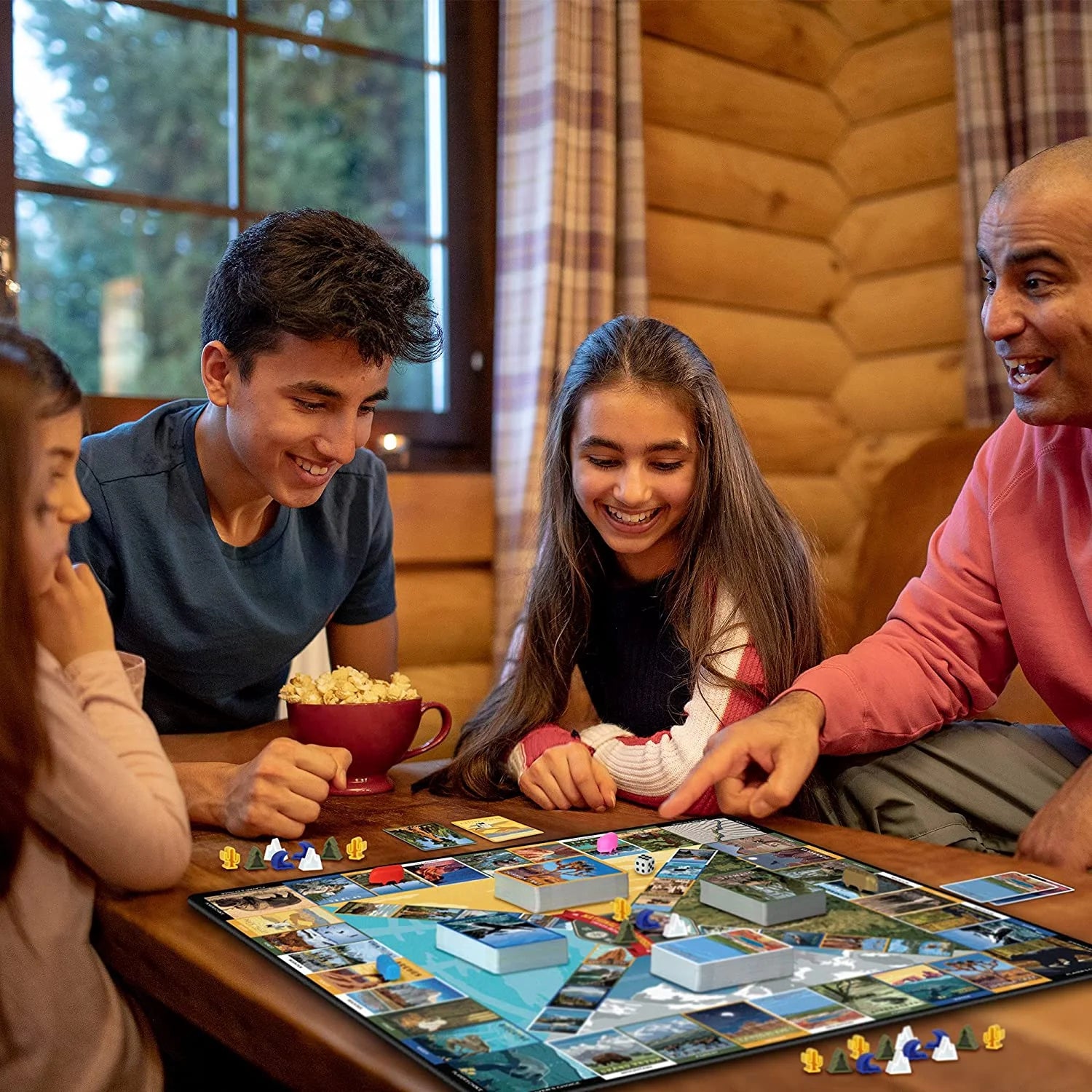Family Trivia Board Game G714