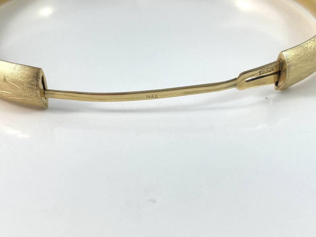 14K Yellow Gold Floral Engraved Hinged Bangle P2011