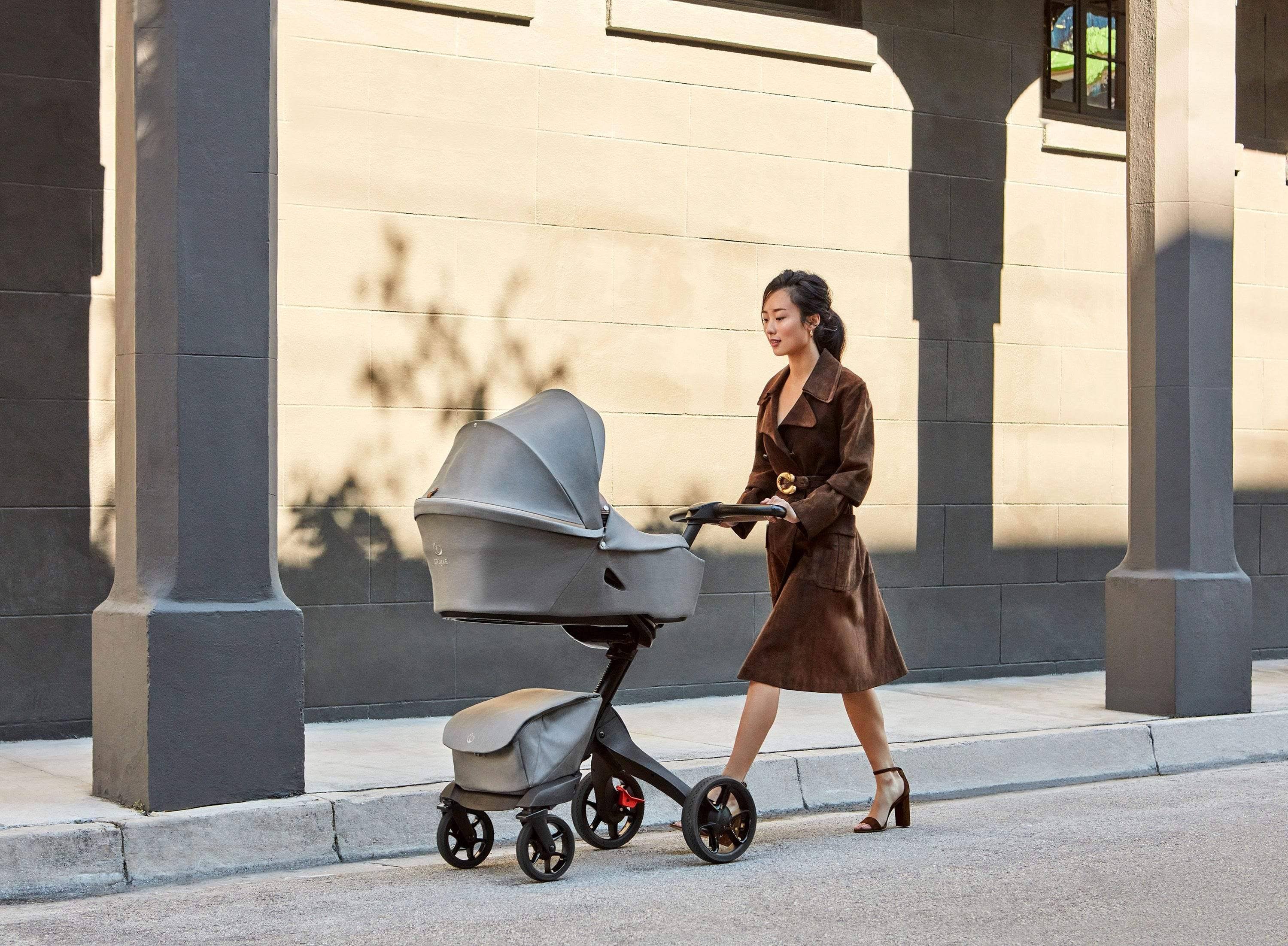 Golden Yellow Carry Cot E991107