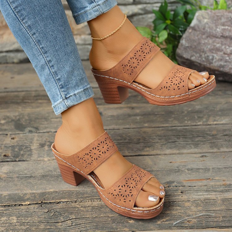 Women's Hollow Out Block Heel Sandals - Peep Toe Double Strap Mules with Chunky Heel