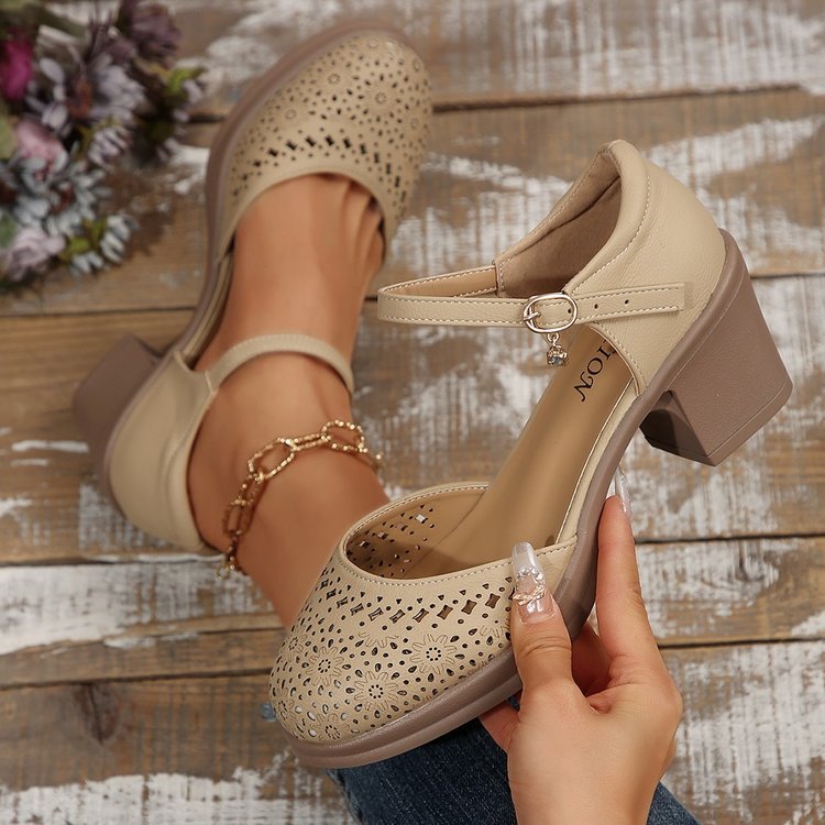 Women's Retro Cut-Out Mary Jane Block Heel Pumps - Floral Hollow-Out Ankle Strap Shoes