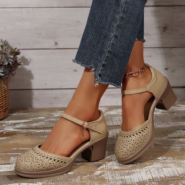 Women's Retro Cut-Out Mary Jane Block Heel Pumps - Floral Hollow-Out Ankle Strap Shoes