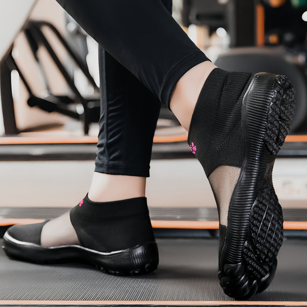 Women’s Breathable Mesh Water Shoes | Quick-Dry Non-Slip Aqua Socks for Beach, Yoga & Swimming