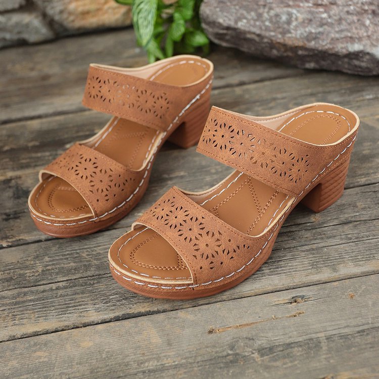 Women's Hollow Out Block Heel Sandals - Peep Toe Double Strap Mules with Chunky Heel