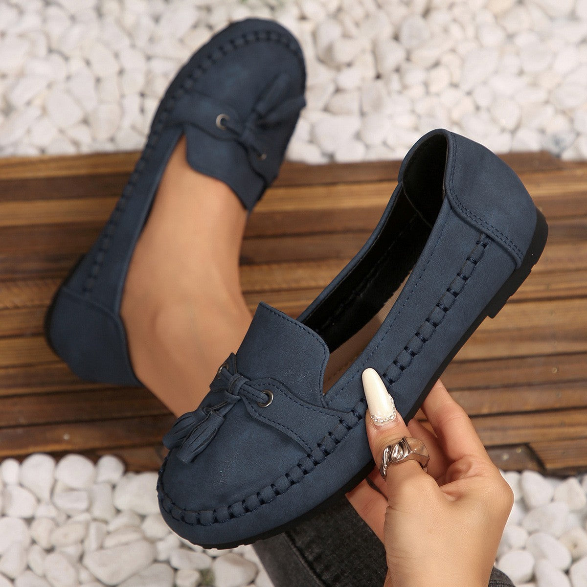 Casual Tassel Loafers for Women – Comfortable Suede Slip-On Flats