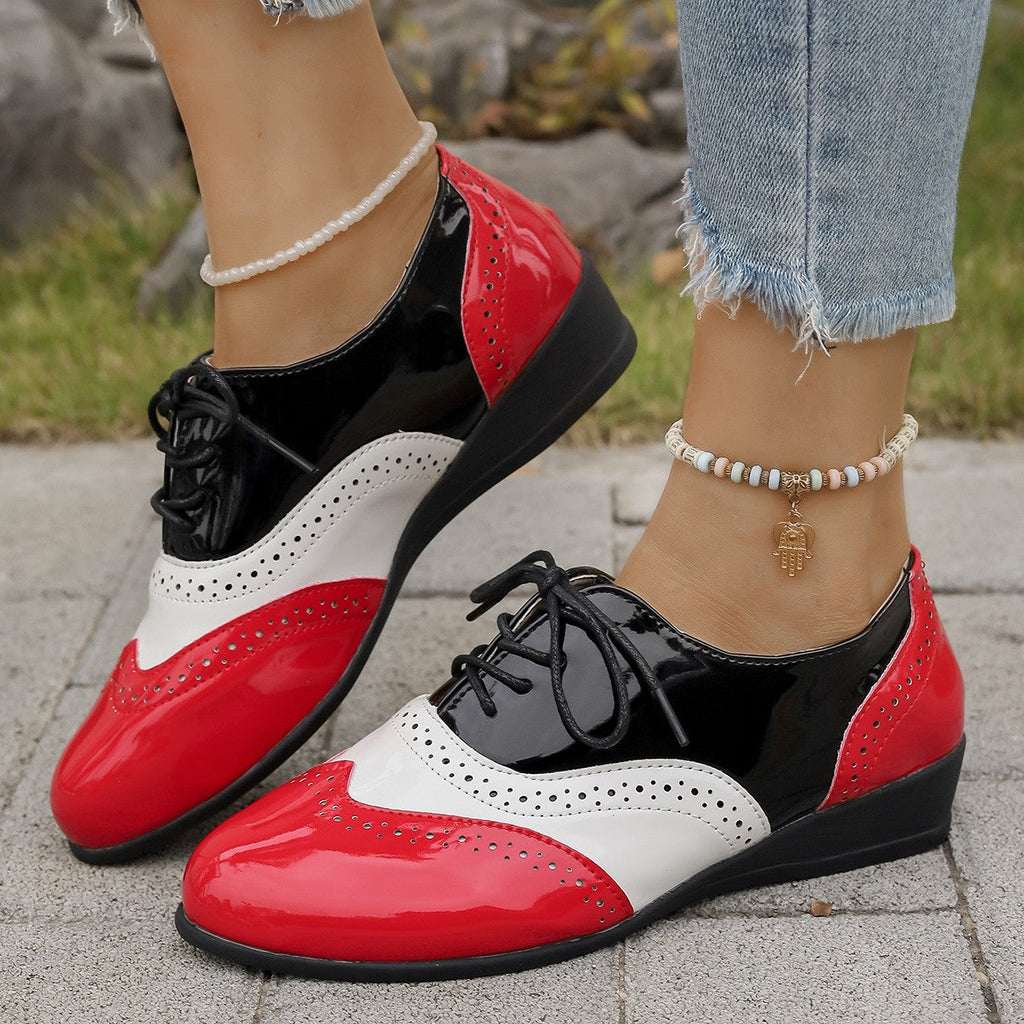 Women's Two-Tone Brogue Oxford Shoes – Classic Lace-Up Wingtip Low Wedge Loafers