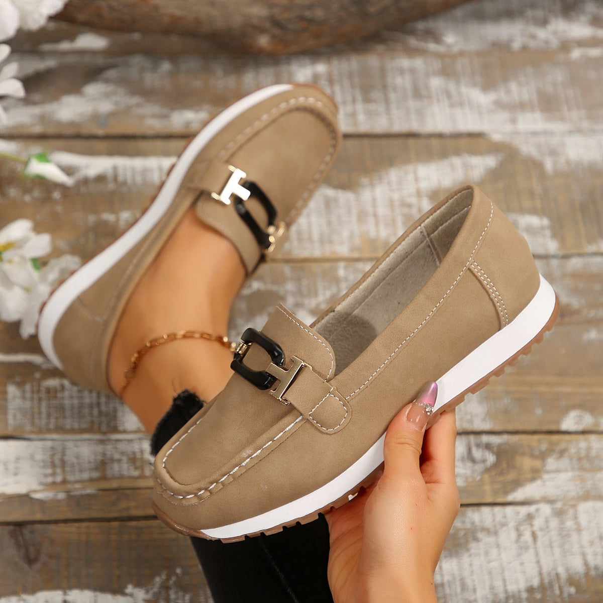 Women's Gold Buckle Suede Loafers – Comfortable Casual Platform Slip-On Shoes