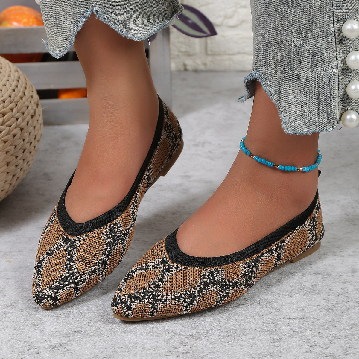 Leopard Print Knit Pointed Toe Flats – Comfortable Slip-On Loafers