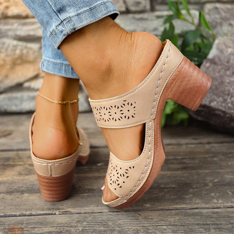 Women's Hollow Out Block Heel Sandals - Peep Toe Double Strap Mules with Chunky Heel