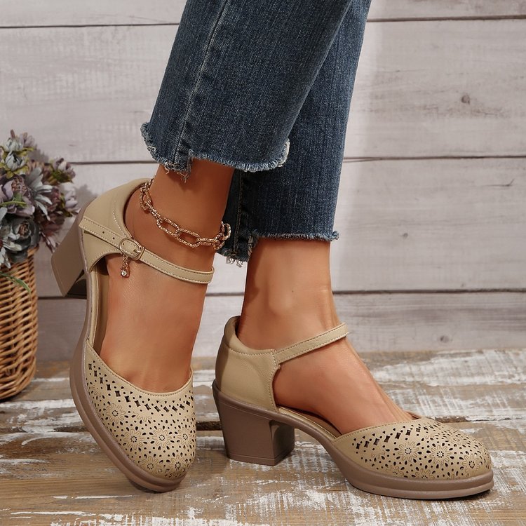 Women's Retro Cut-Out Mary Jane Block Heel Pumps - Floral Hollow-Out Ankle Strap Shoes