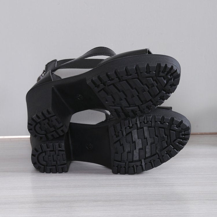 Stylish Black Chunky Platform Heeled Sandals with Ankle Strap - 7.5cm Heel