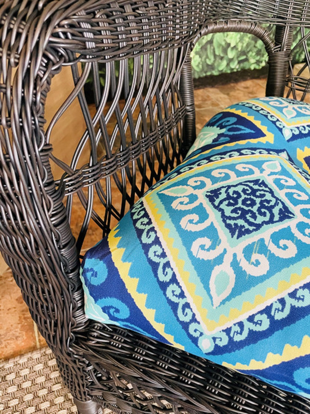 3 Piece Blue and Green Outdoor Seat Cushion Set O426770