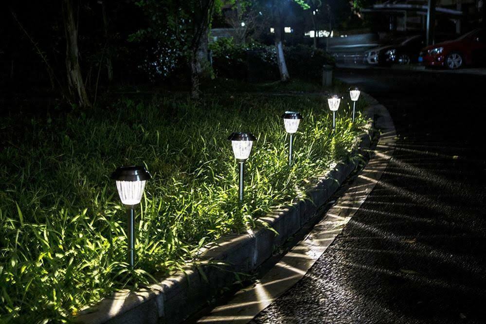 Solar LED Outdoor Lights 8-Pack Stainless Steel Pathway B4732