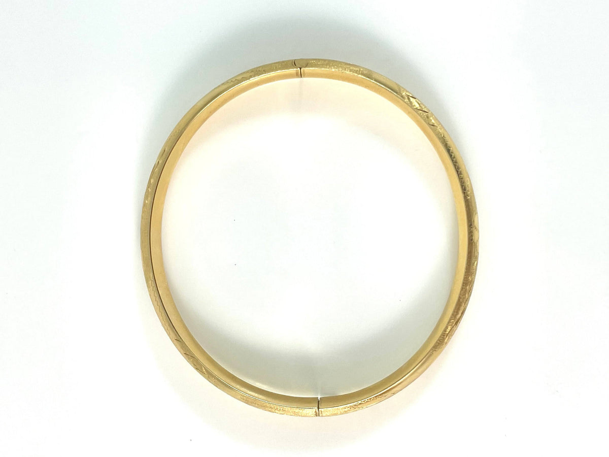 14K Yellow Gold Floral Engraved Hinged Bangle P2011